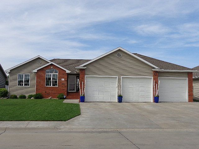 1st image of 4076 Craig Dr