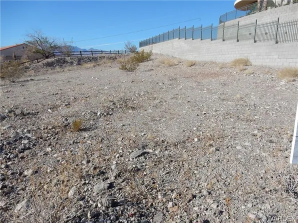 669 Hickory St, Bullhead City, AZ 86429