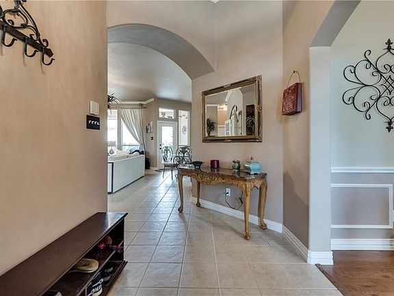 4th image of 1317 Greenway Park Dr