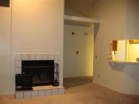 3rd image of 8944 Sonoma Valley Way