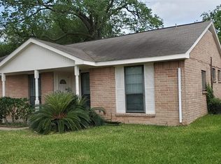 806 Deerpass Dr, Channelview, TX 77530