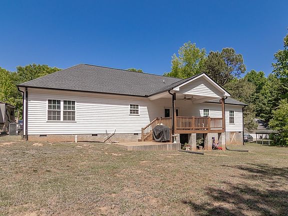 5th image of 136 Maret Rd