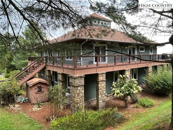 393 Little Laurel Extension Road, Boone, NC 28607