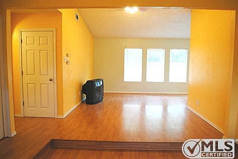 5th image of 3212 18th St