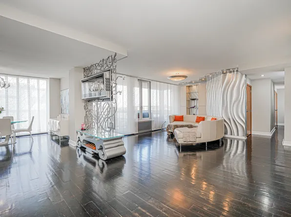 1702 Avenue Z image 7 of 40