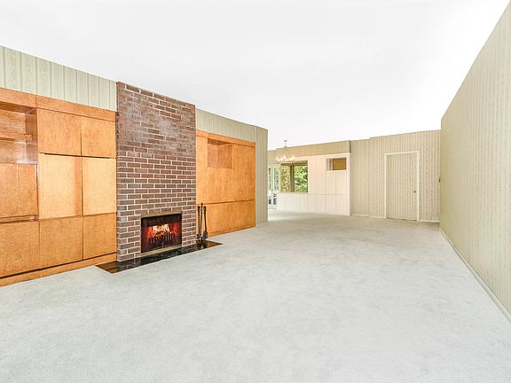 3rd image of 4455 Douglas Ave APT 3L