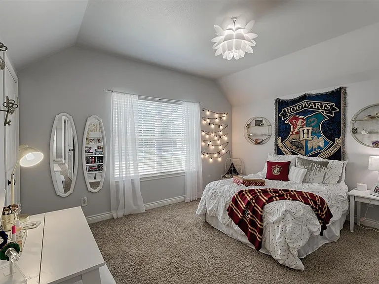 11939 Sagittarius Dr E — Photo 32