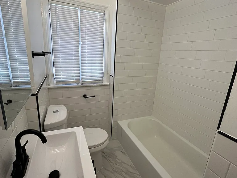 240 S Coronado St #246-3/4-16 — Photo 13