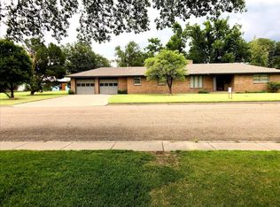 1900 Jefferson St, Plainview, TX 79072