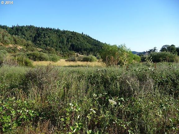 3rd image of 8831 Old Highway 99 N