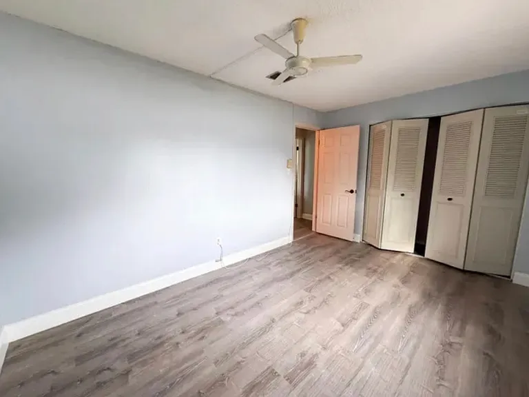 27 E Arrellaga St #A — Photo 2