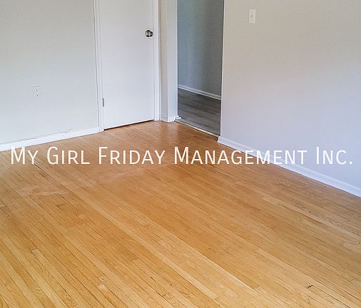 2nd image of 58 Albert St #5