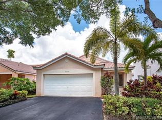 4315 Magnolia Ridge Dr, Weston, FL 33331