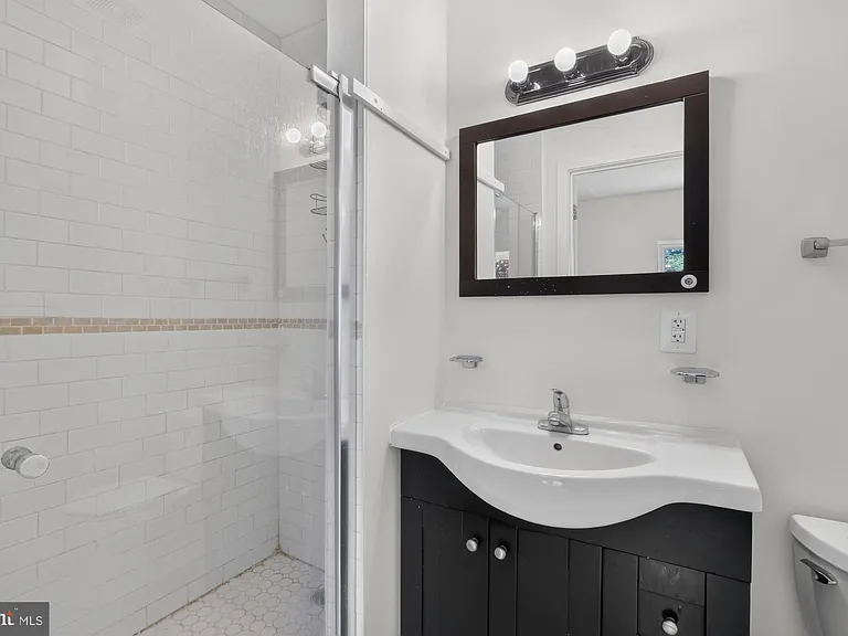 4307 Locust St #3 — Photo 10