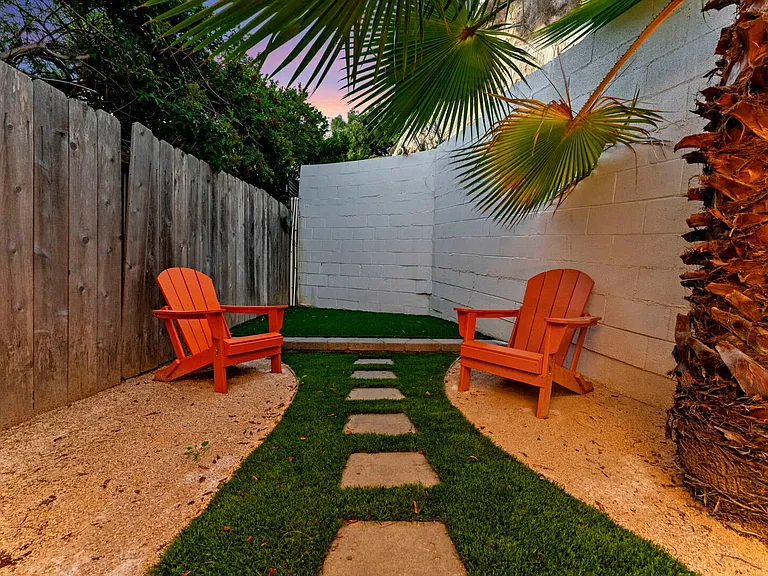 W Brookes Ave — Photo 109