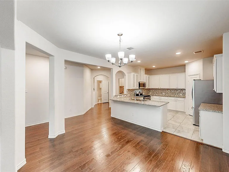 10109 Puma Pl — Photo 7