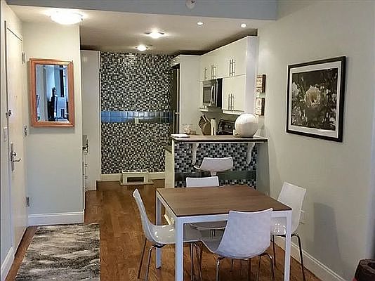 5th image of 107 E 31st St APT 4A