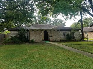 7715 Prestwood Dr, Houston, TX 77036