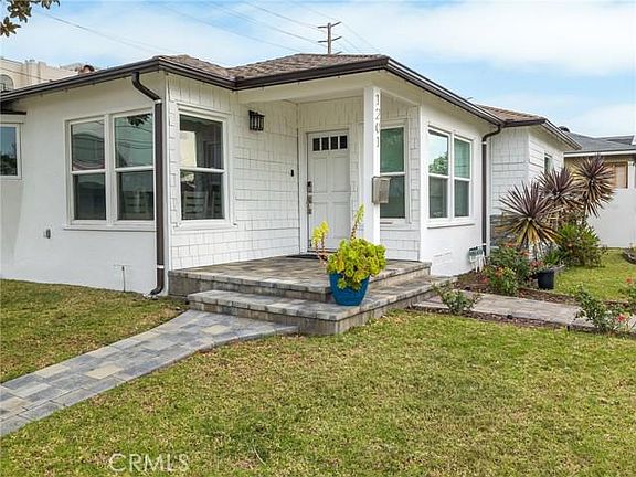 2nd image of 1201 E Acacia Ave