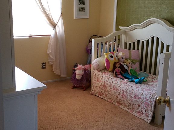 2nd image of 117 Goldenrod Ave