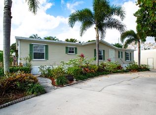 4800 Sunny Side Dr, West Palm Beach, FL 33415