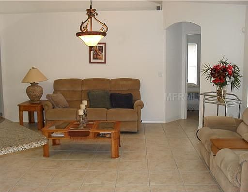 4th image of 2180 Courtland Blvd