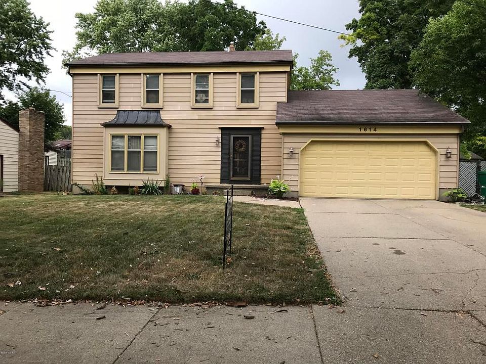 1st image of 1614 Auburn Ave NE