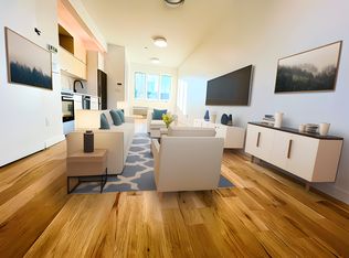 699 E 6th St #203, New York, NY 10009