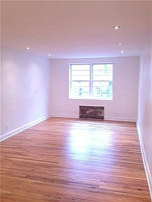 2nd image of 21 Gramercy Park S APT 2B