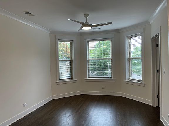 5th image of 3701 N Oakley Ave Floor 2