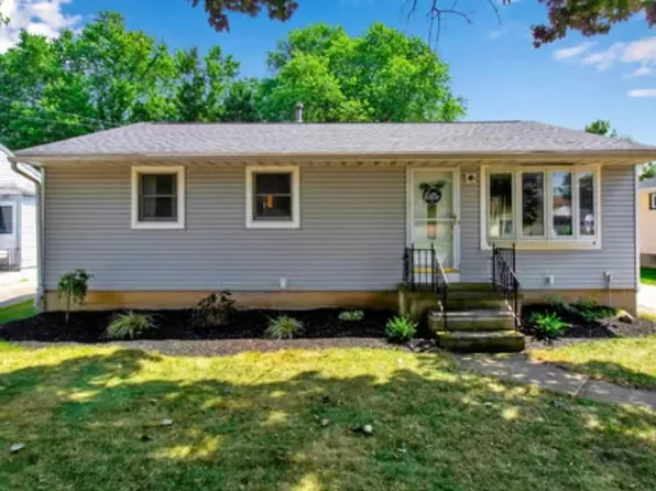 205 Warren Ave, West Seneca, NY 14224