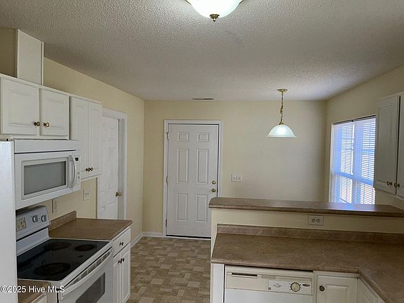 4th image of 3700 Lena Ln