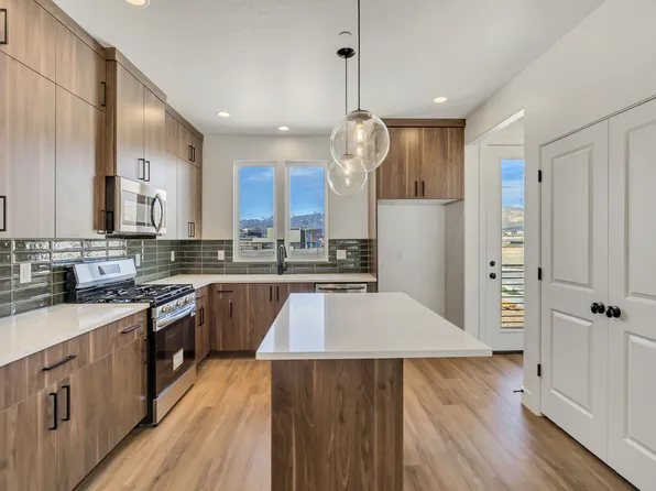 10976 S Lake Run Rd W #159, South Jordan, UT 84009