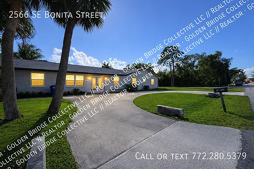 2566 SE Bonita St Photo 1