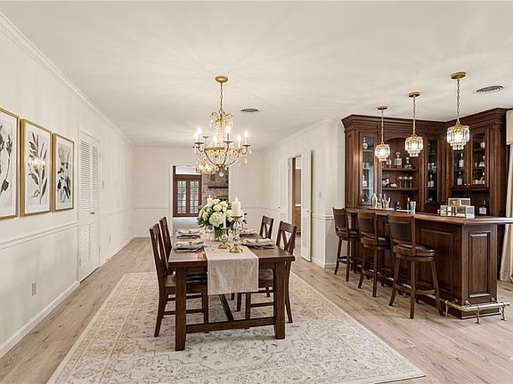 5th image of 3416 N Labarre Rd