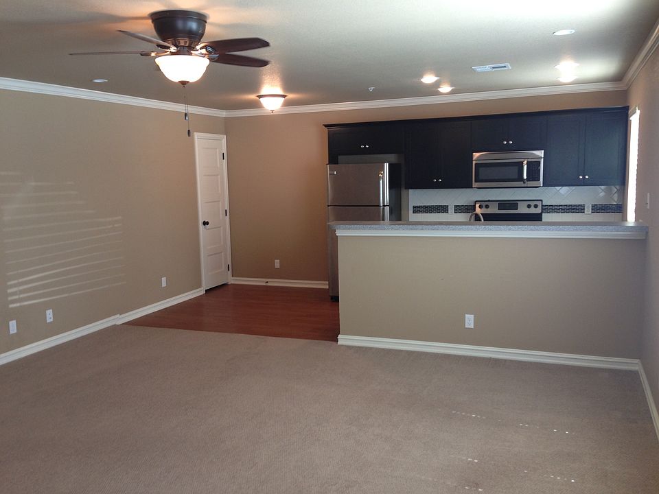1st image of 300 W Jordan St APT 2