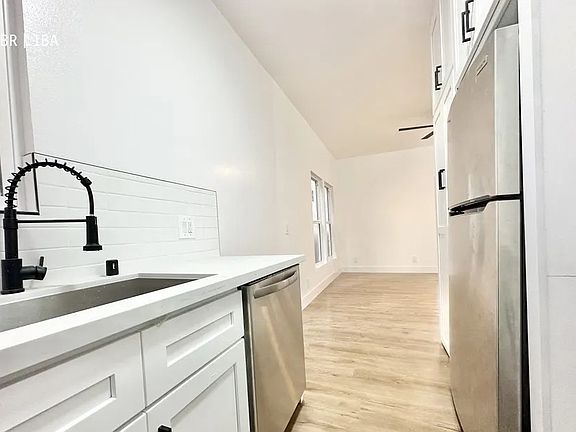 5th image of 1019 Albany St APT 5