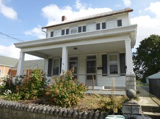 103 N 11th St #A, Akron, PA