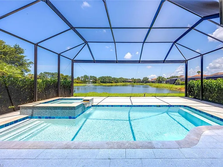 7863 Valencia Ct — Photo 43