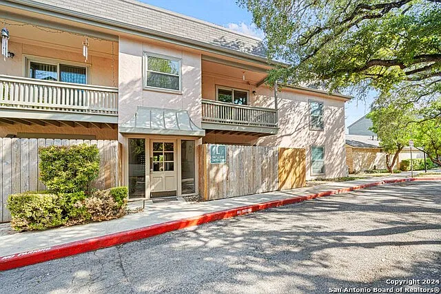2300 Nacogdoches Rd #203A