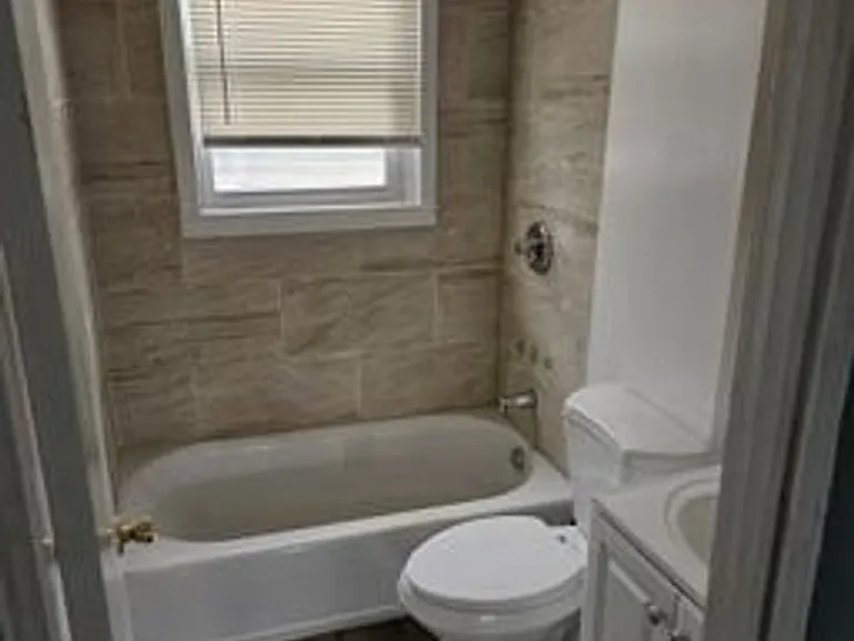13639 La Salle Blvd — Photo 31