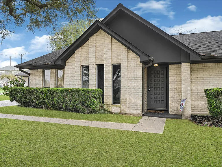 13003 Frank Ln — Photo 4