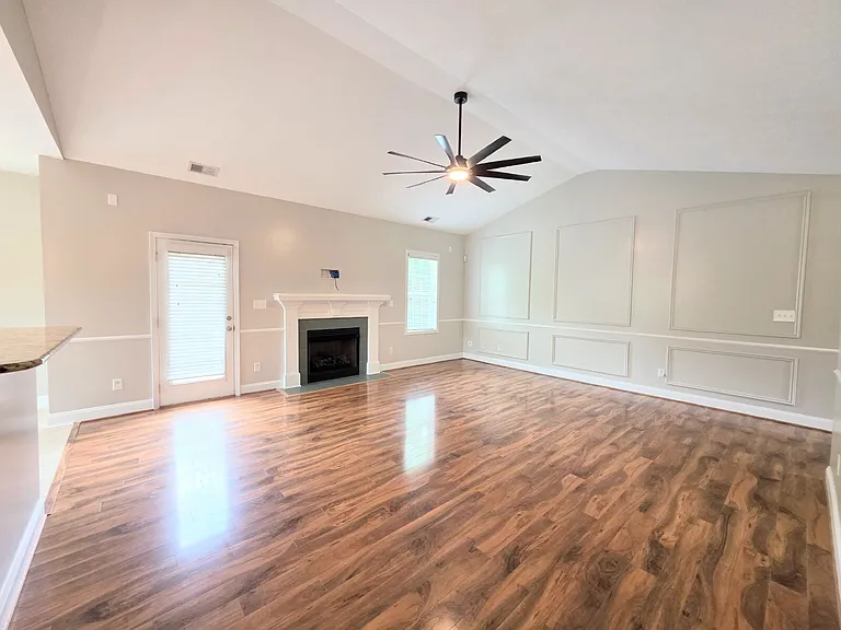 3516 Heartpine Dr — Photo 3