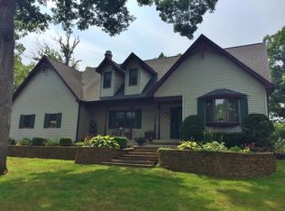33 Timber Dr, Pana, IL 62557