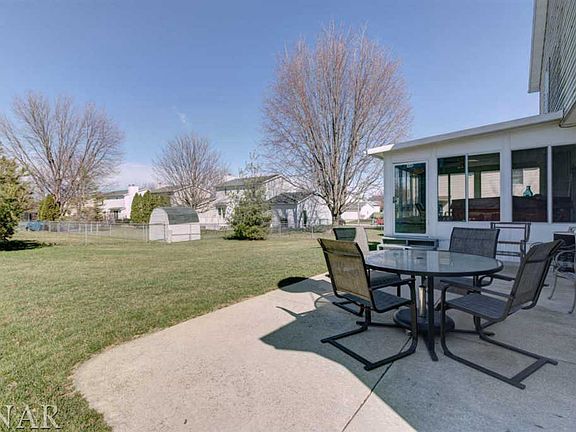 2nd image of 2728 Arrowhead Dr
