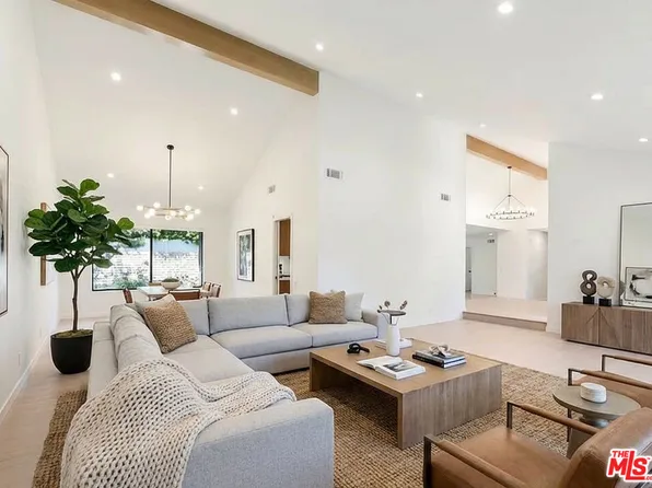 4933 Collett Ave, Encino, CA 91436