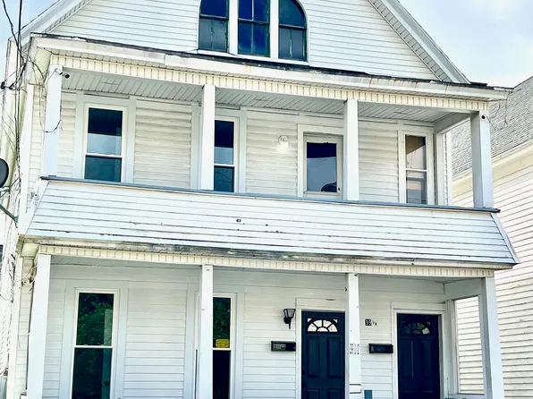 39 1/2 Milton Ave, Amsterdam, NY 12010