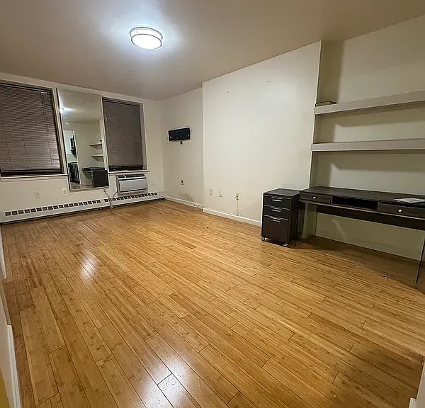 235 W 115th St #5B — Photo 4