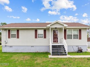 382 Cemetery Rd, Belhaven, NC 27810