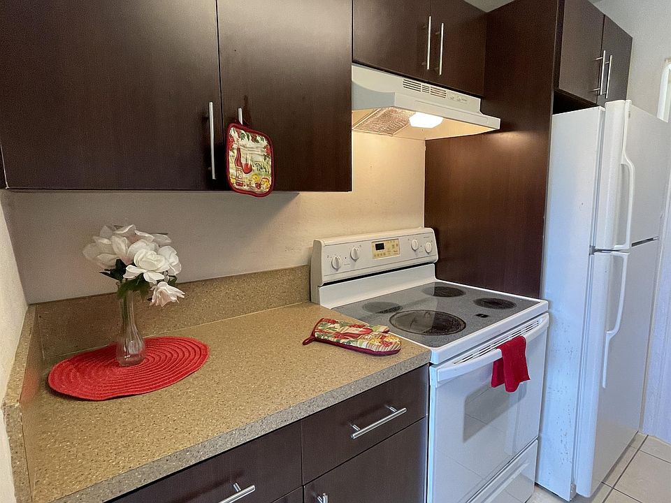 1st image of 3957 NW 87th Ave #1
